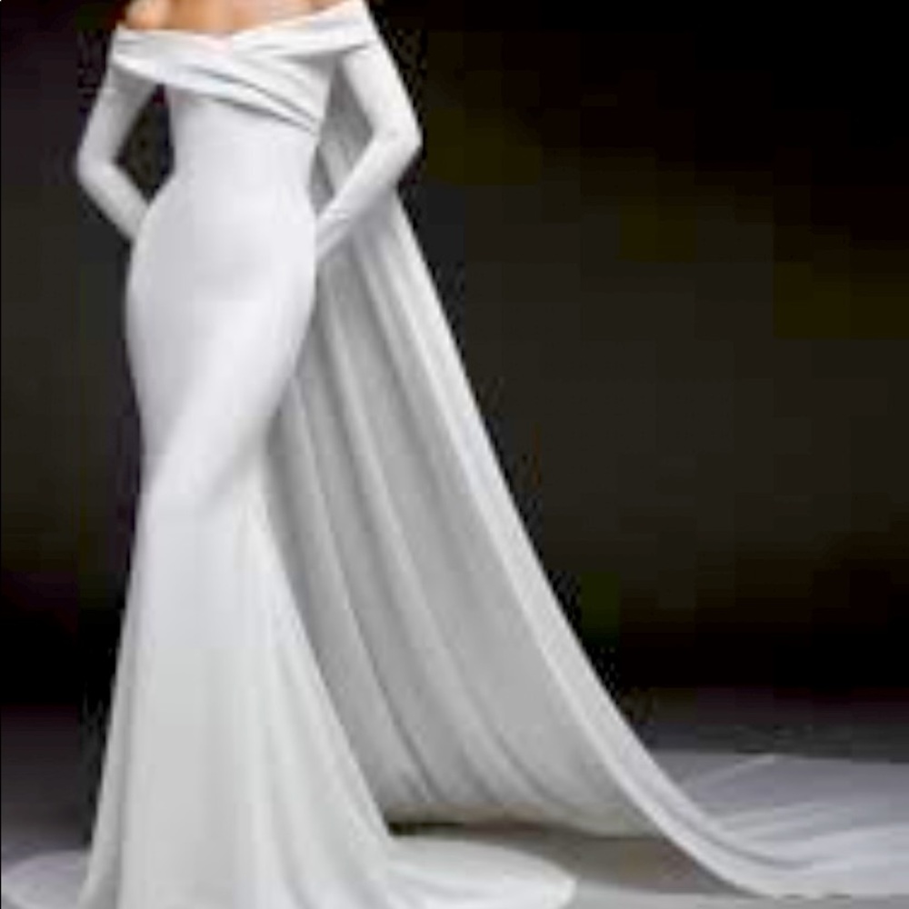 NWT Ella Rosa Wedding dress